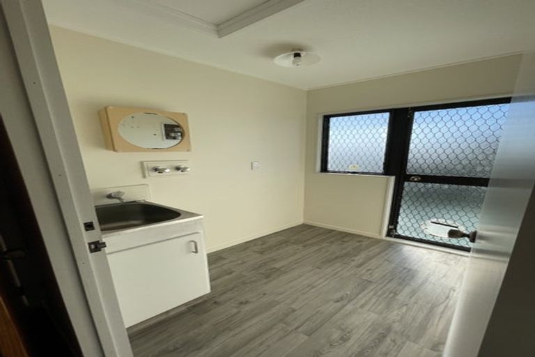 Photo of property in 5 Oreti Place, Clover Park, Auckland, 2019