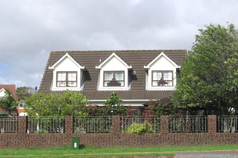 Photo of property in 1/47 Edmonton Road, Henderson, Auckland, 0612
