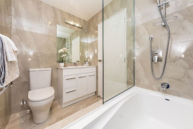 Photo of property in 29 Adamson Road, Flat Bush, Auckland, 2019