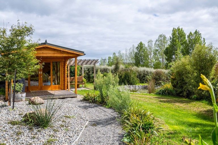 Photo of property in 24 Admiral Road, Gladstone, 5883