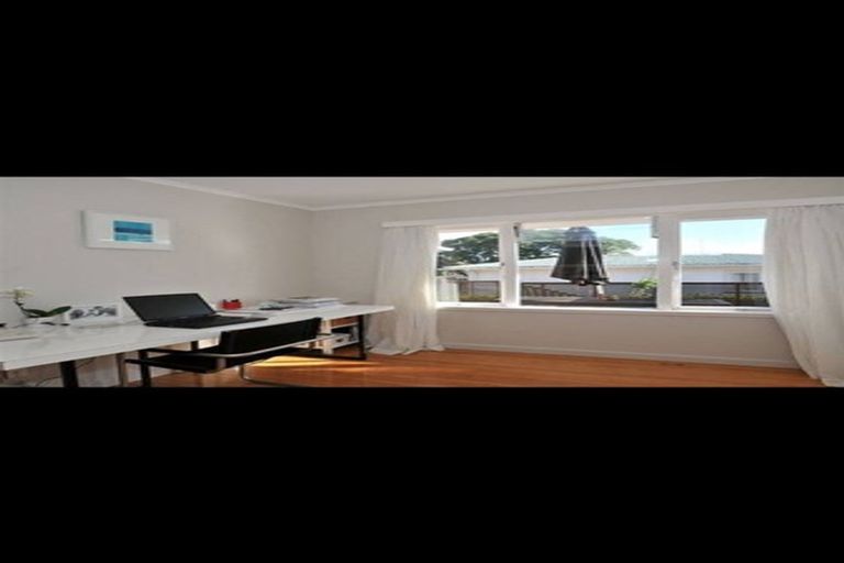 Photo of property in 1 Pine Ridge Terrace, Hauraki, Auckland, 0622