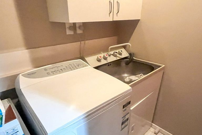 Photo of property in 2/9 Campbell Street, Sumner, Christchurch, 8081