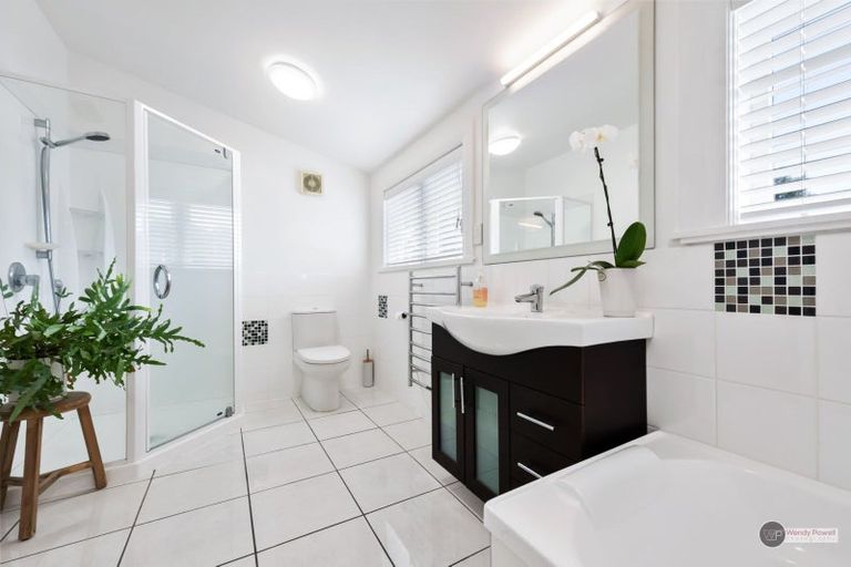 Photo of property in 2 Rangiora Street, Woburn, Lower Hutt, 5010
