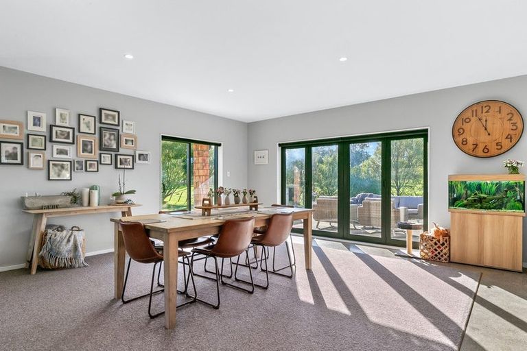 Photo of property in 195 Muhunoa Road East, Ohau, Levin, 5570