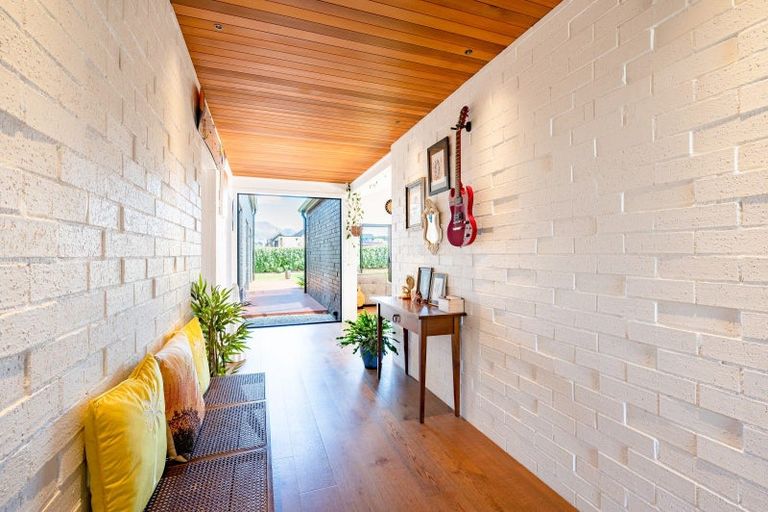 Photo of property in 39 Pounamu Avenue, Albert Town, Wanaka, 9305