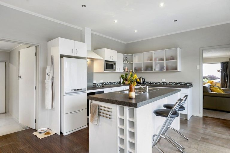 Photo of property in 127 Larnach Road, Vauxhall, Dunedin, 9013