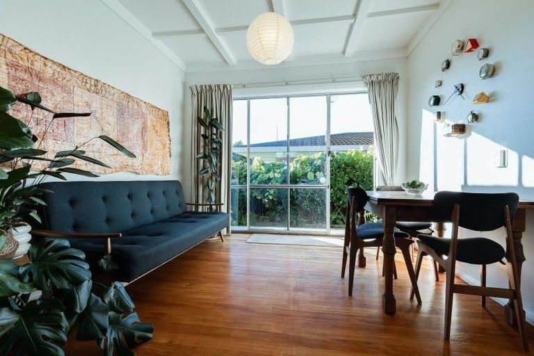 Photo of property in 154 Williams Street, Cambridge, 3434