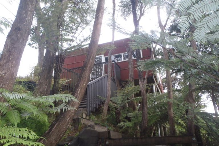 Photo of property in 29 Takahe Road, Titirangi, Auckland, 0604