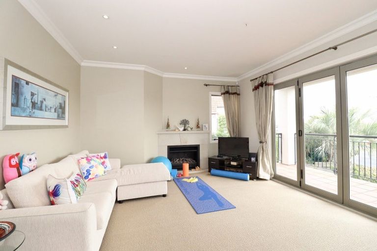 Photo of property in 1c Macleans Road, Bucklands Beach, Auckland, 2014