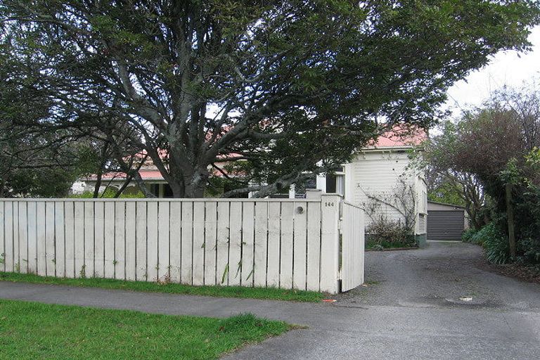 Photo of property in 144 Russell Street, Palmerston North, 4414