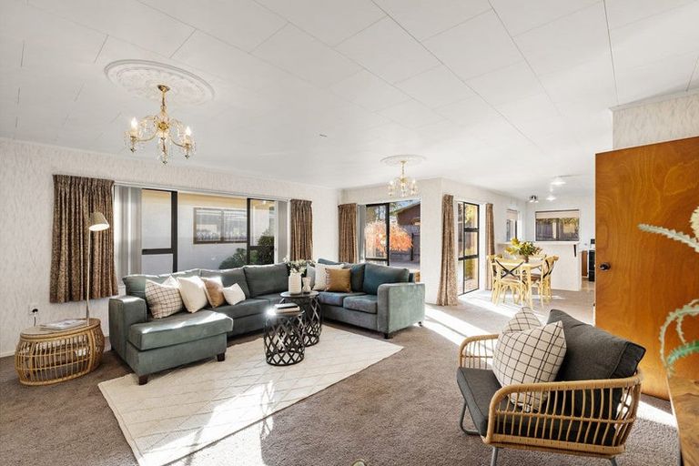 Photo of property in 18a Pahiatua Street, Hokowhitu, Palmerston North, 4410