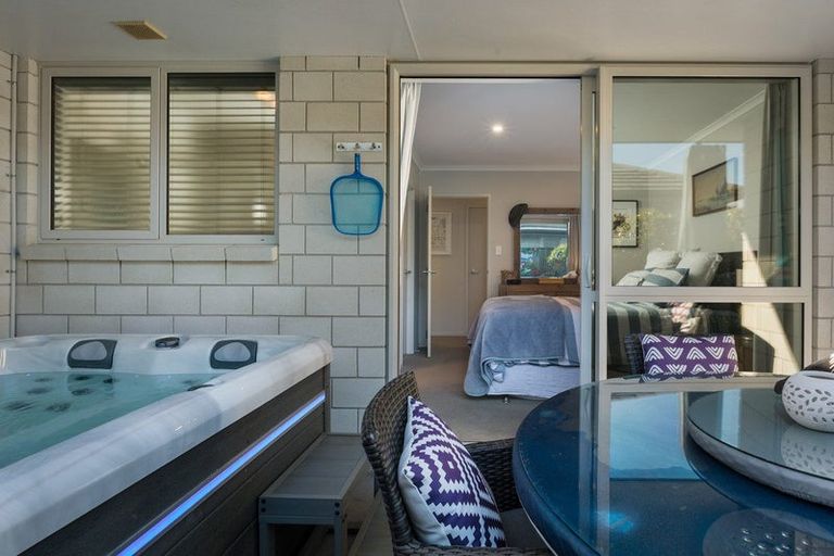 Photo of property in 1 Long Acre Close, Katikati, 3129