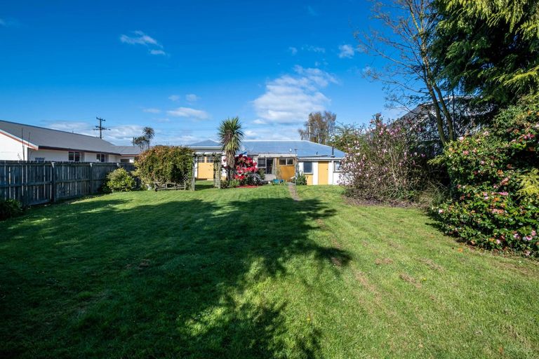 Photo of property in 28 Leonard Street, Waimate, 7924