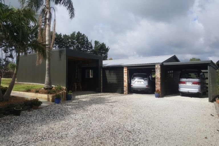 Photo of property in 167 Wymer Road, Glenbrook, Waiuku, 2681