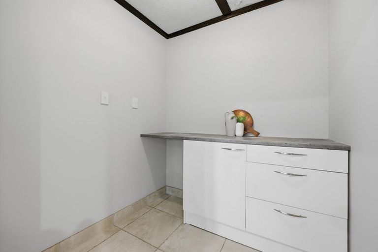 Photo of property in 10 Etherege Place, Howick, Auckland, 2014
