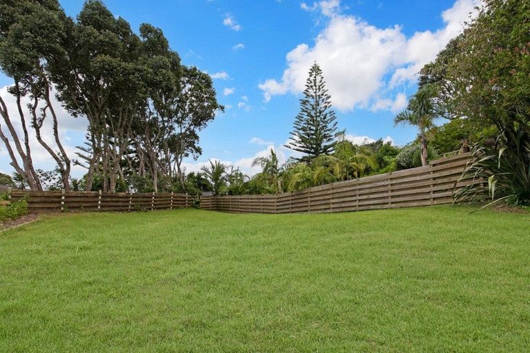 Photo of property in 79 Duncansby Road, Stanmore Bay, Whangaparaoa, 0932