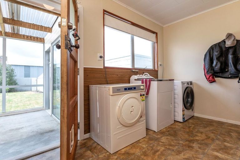 Photo of property in 11 Standish Street, Inglewood, 4330