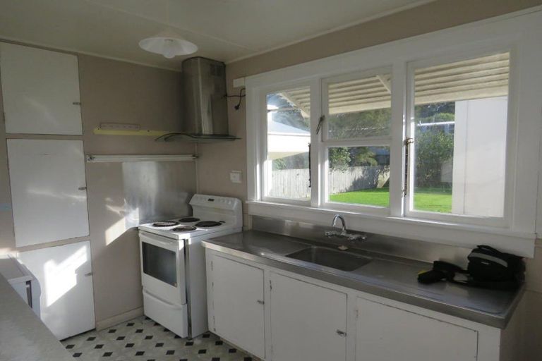 Photo of property in 40 Hine Street, New Plymouth, 4310
