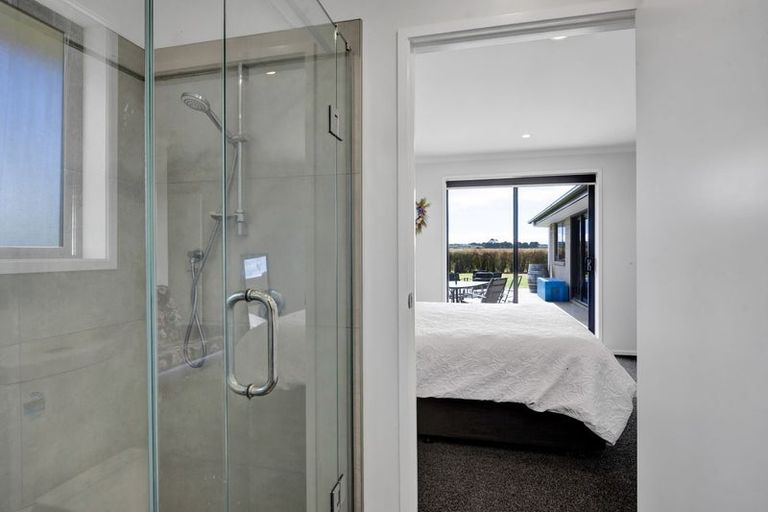 Photo of property in 657 Eltham Road, Mangatoki, Stratford, 4391