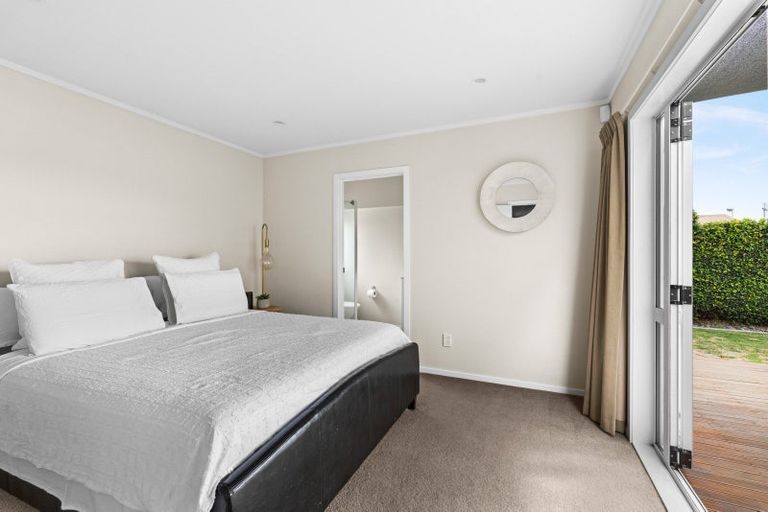 Photo of property in 104 Karaitiana Street, Frimley, Hastings, 4120