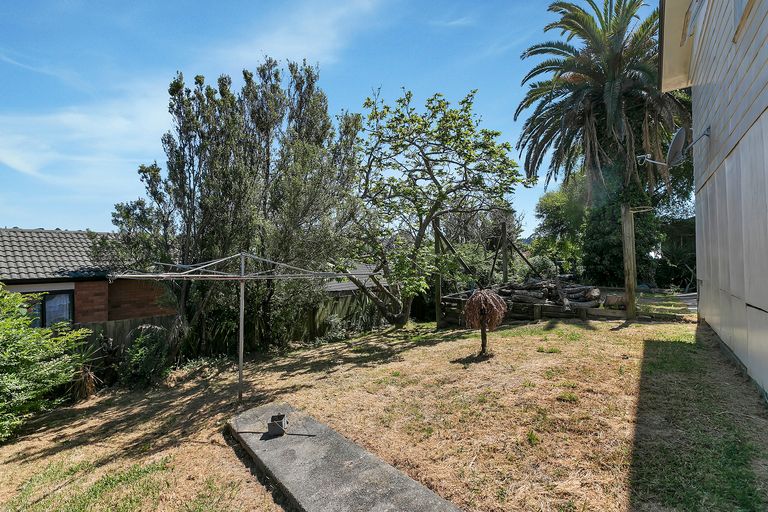 Photo of property in 36 Arlette Place, Massey, Auckland, 0614