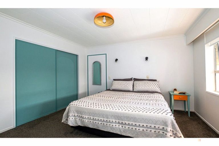 Photo of property in 10a-b Churchill Place, Waimate, 7924