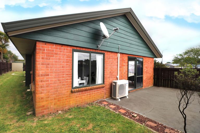 Photo of property in 34 Horlicks Place, Randwick Park, Auckland, 2105