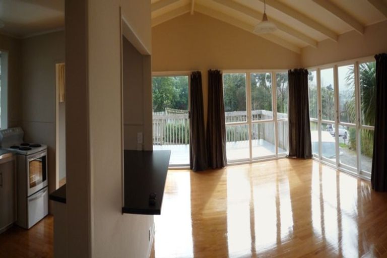 Photo of property in 17 Keegan Drive, Massey, Auckland, 0614