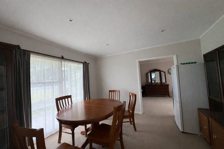 Photo of property in 7 Stansfield Place, Sunnyhills, Auckland, 2010