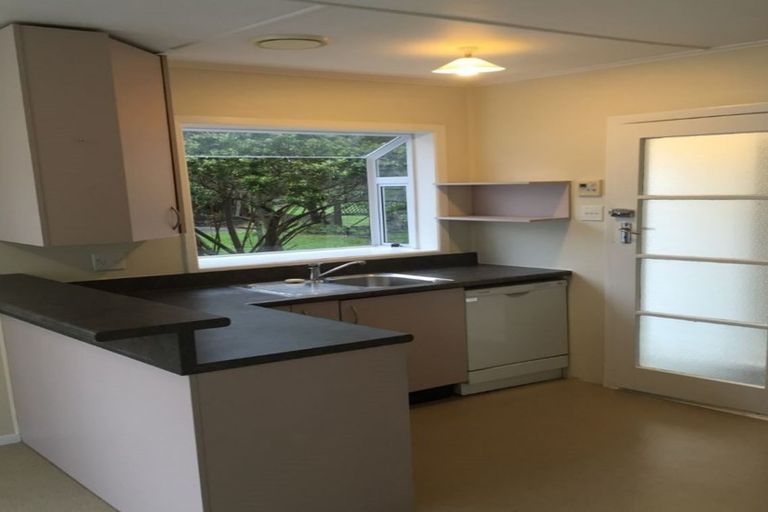 Photo of property in 71 Peel Place, Wainuiomata, Lower Hutt, 5014