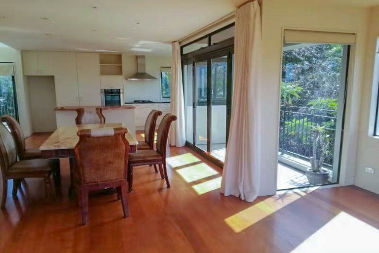 Photo of property in 20a Orchard Road, Waiake, Auckland, 0630