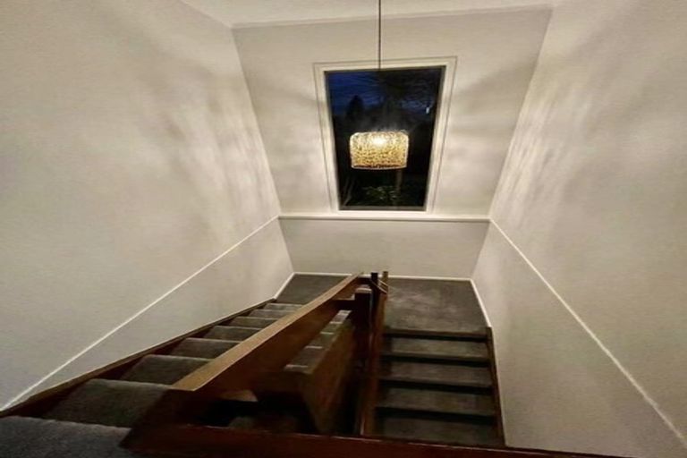 Photo of property in 1/20 Castor Bay Road, Castor Bay, Auckland, 0620