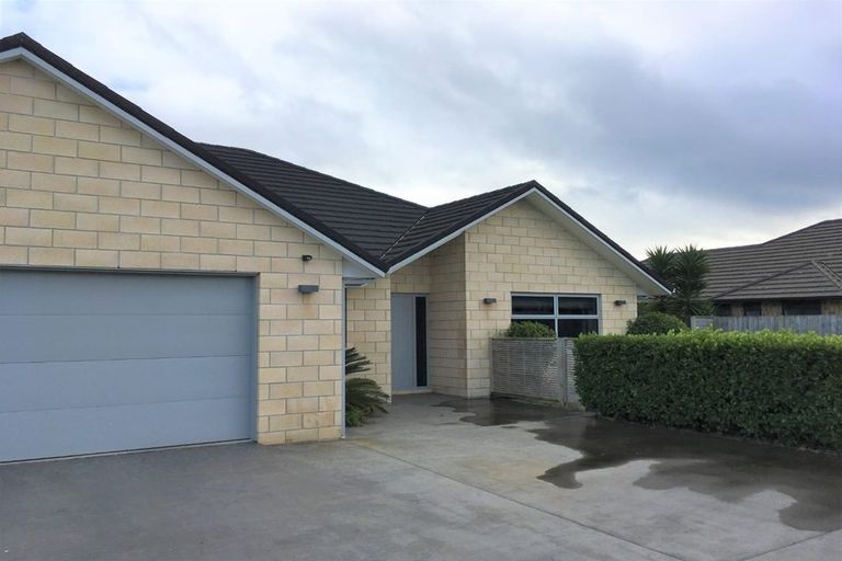 Photo of property in 11b Isobel Hodgson Drive, Cambridge, 3434