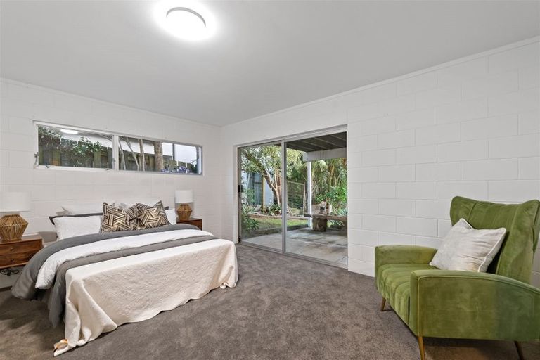 Photo of property in 13 Sandford Street, Campbells Bay, Auckland, 0630