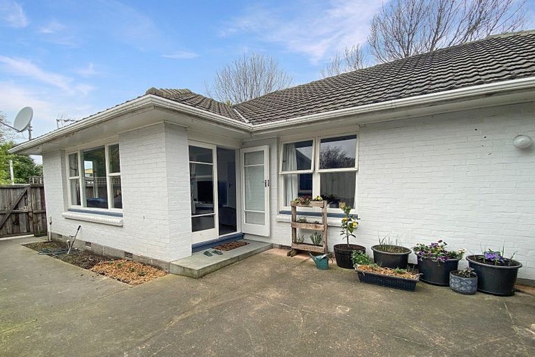 Photo of property in 24 Derby Street, St Albans, Christchurch, 8014
