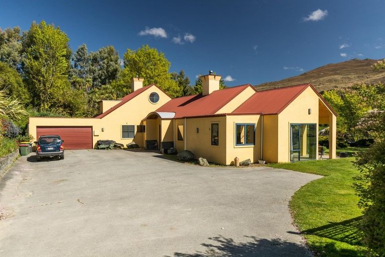 Photo of property in 70 Hunter Road, Speargrass Flat, Queenstown, 9371