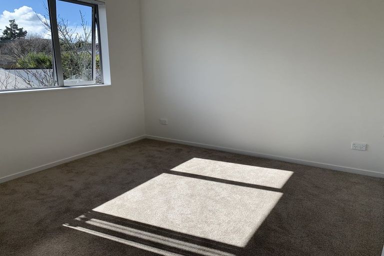 Photo of property in 136a Prince Regent Drive, Half Moon Bay, Auckland, 2012