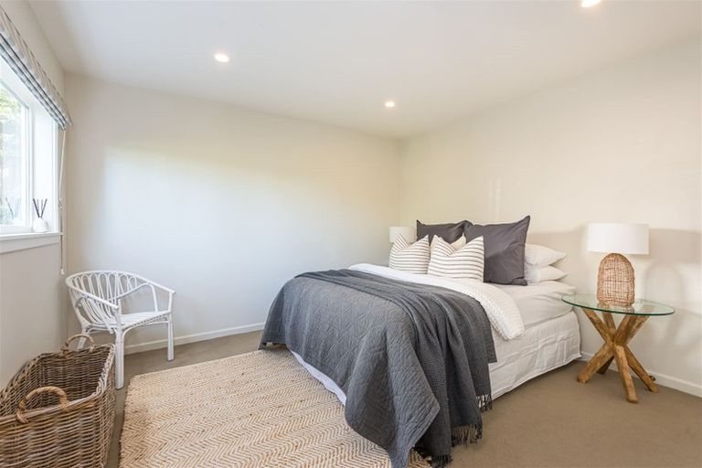 Photo of property in 52 Saint Andrews Hill Road, Mount Pleasant, Christchurch, 8081