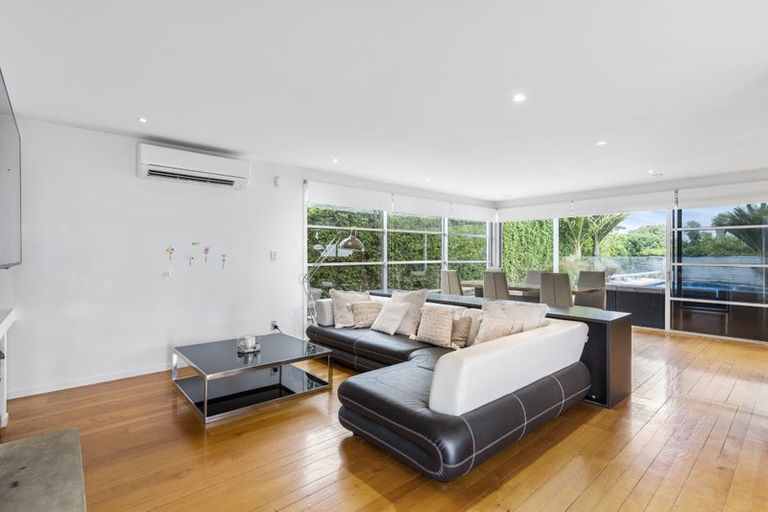 Photo of property in 10 Churchill Road, Cockle Bay, Auckland, 2014