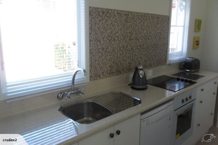 Photo of property in 42 Hardinge Road, Ahuriri, Napier, 4110