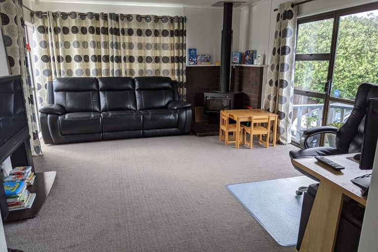 Photo of property in 236 Mahia Road, Weymouth, Auckland, 2103