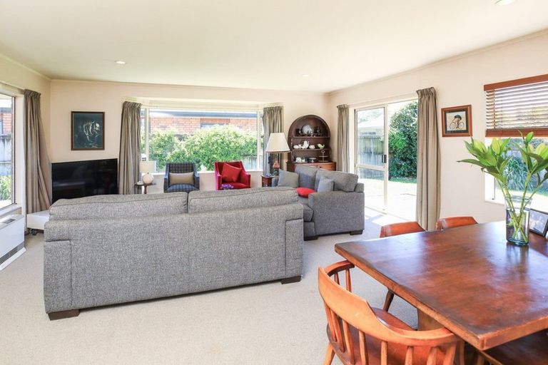 Photo of property in 30a Taylor Terrace, St Andrews, Hamilton, 3200