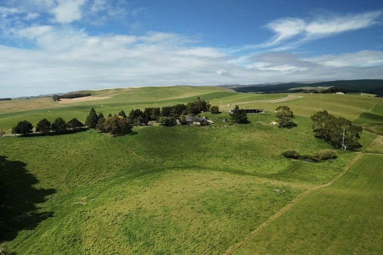 Photo of property in 270 Whartons Road, Island Stream, Oamaru, 9492
