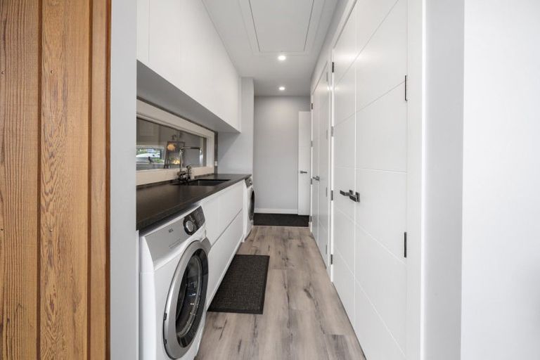 Photo of property in 20 Lancewood Way, Kinloch, Taupo, 3377