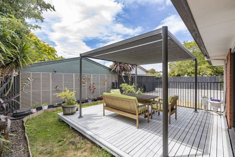 Photo of property in 183a Langdons Road, Northcote, Christchurch, 8052