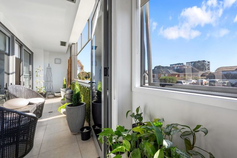 Photo of property in Maison Apartments, 103/16 Huron Street, Takapuna, Auckland, 0622
