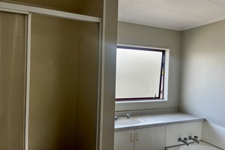 Photo of property in 715-717 Charles Street, Raureka, Hastings, 4120