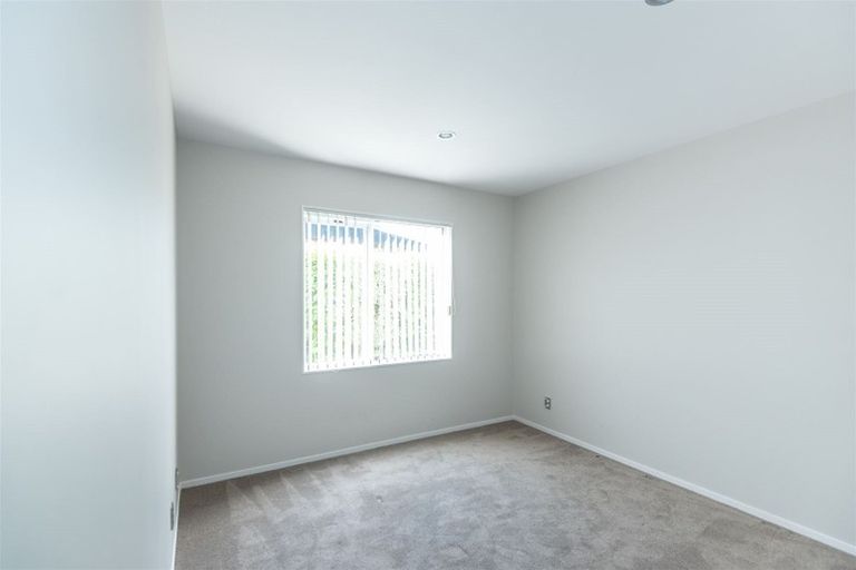 Photo of property in 83 Babich Road North, Ranui, Auckland, 0612