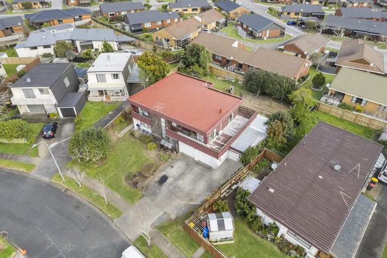 Photo of property in 11 Hedge Row, Sunnyhills, Auckland, 2010