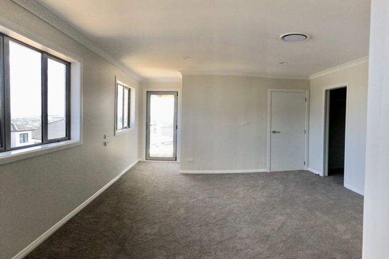 Photo of property in 11 Aklander Rise, Flat Bush, Auckland, 2019